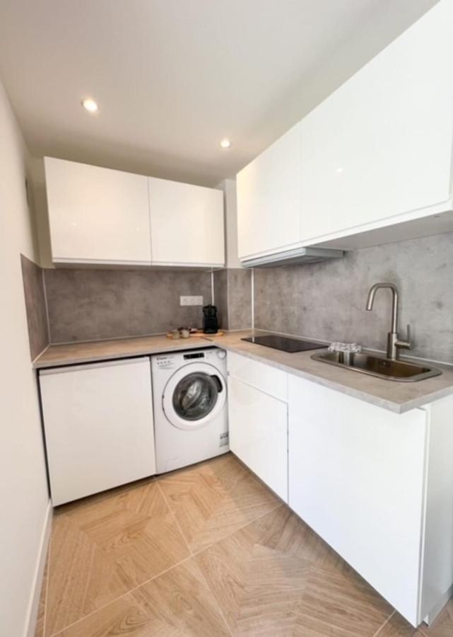 Appartement Studio Forville 2mn Du Port Cannes